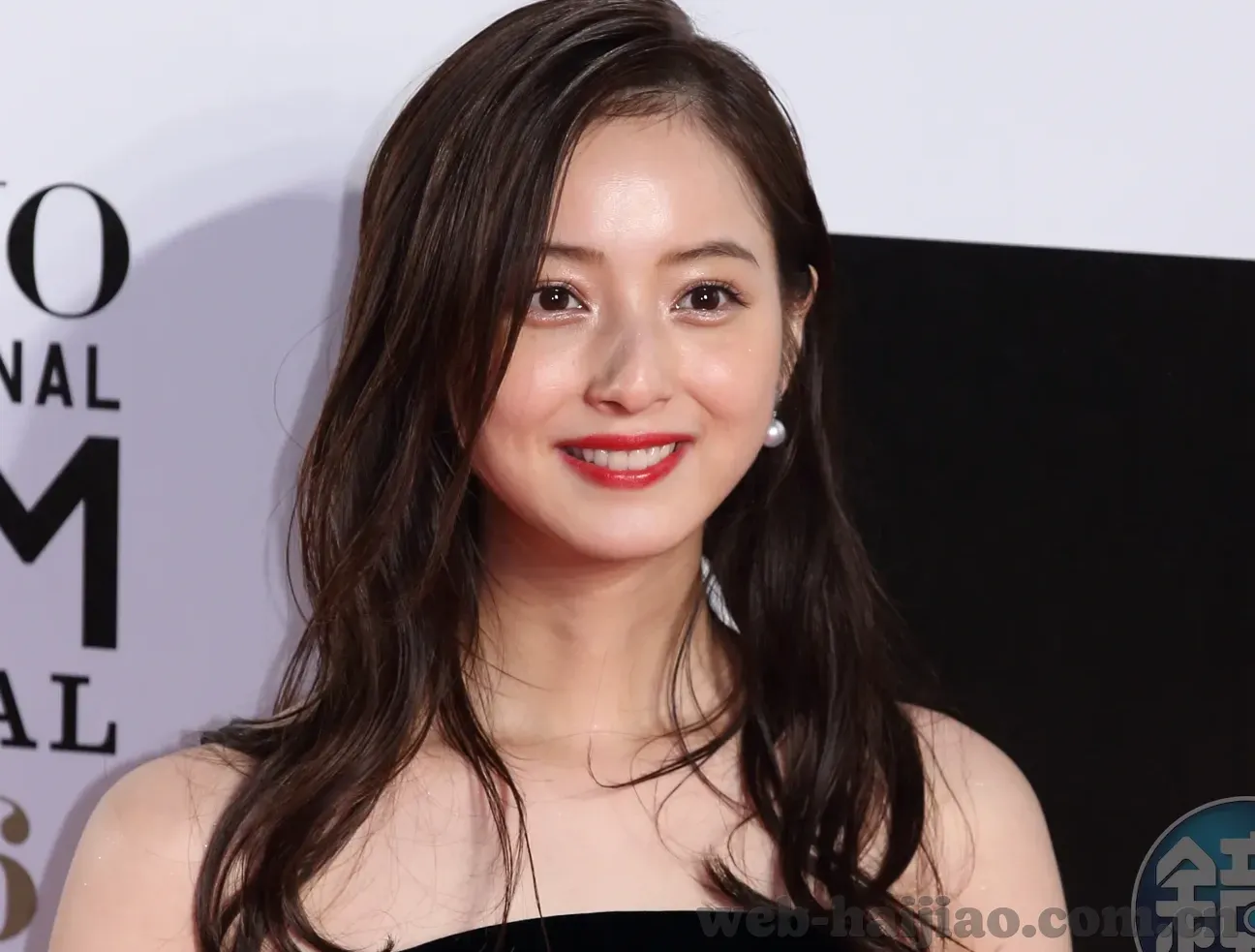 麻豆传媒映画视频-多元视角下的新媒体艺术探索，麻豆传媒映画视频的独特魅力